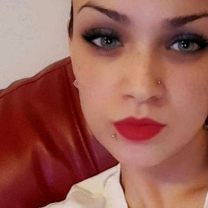 Meet your Posher, Brenda